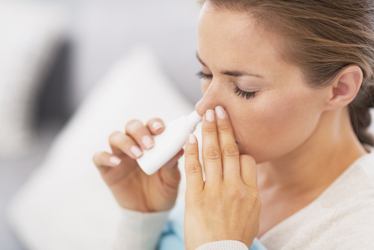Lavaggi nasali: cosa sono e come farli
